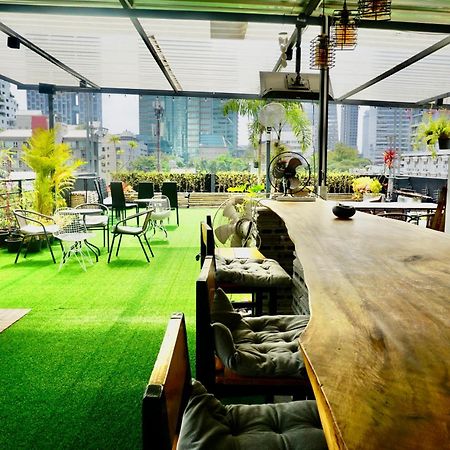 Hash Apartment With Unique Chill Design At Silom Soi 3 Bangkok Zewnętrze zdjęcie