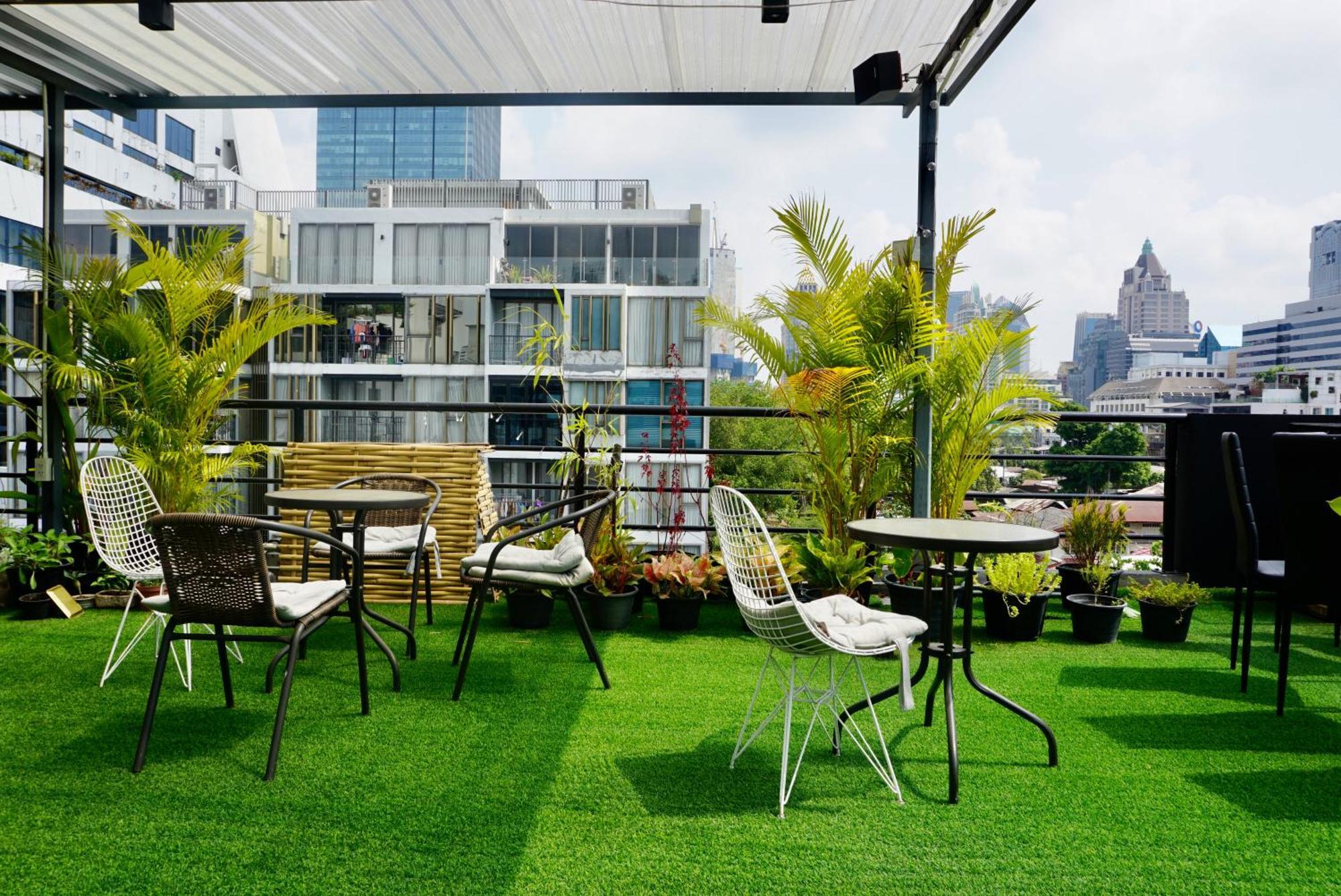 Hash Apartment With Unique Chill Design At Silom Soi 3 Bangkok Zewnętrze zdjęcie