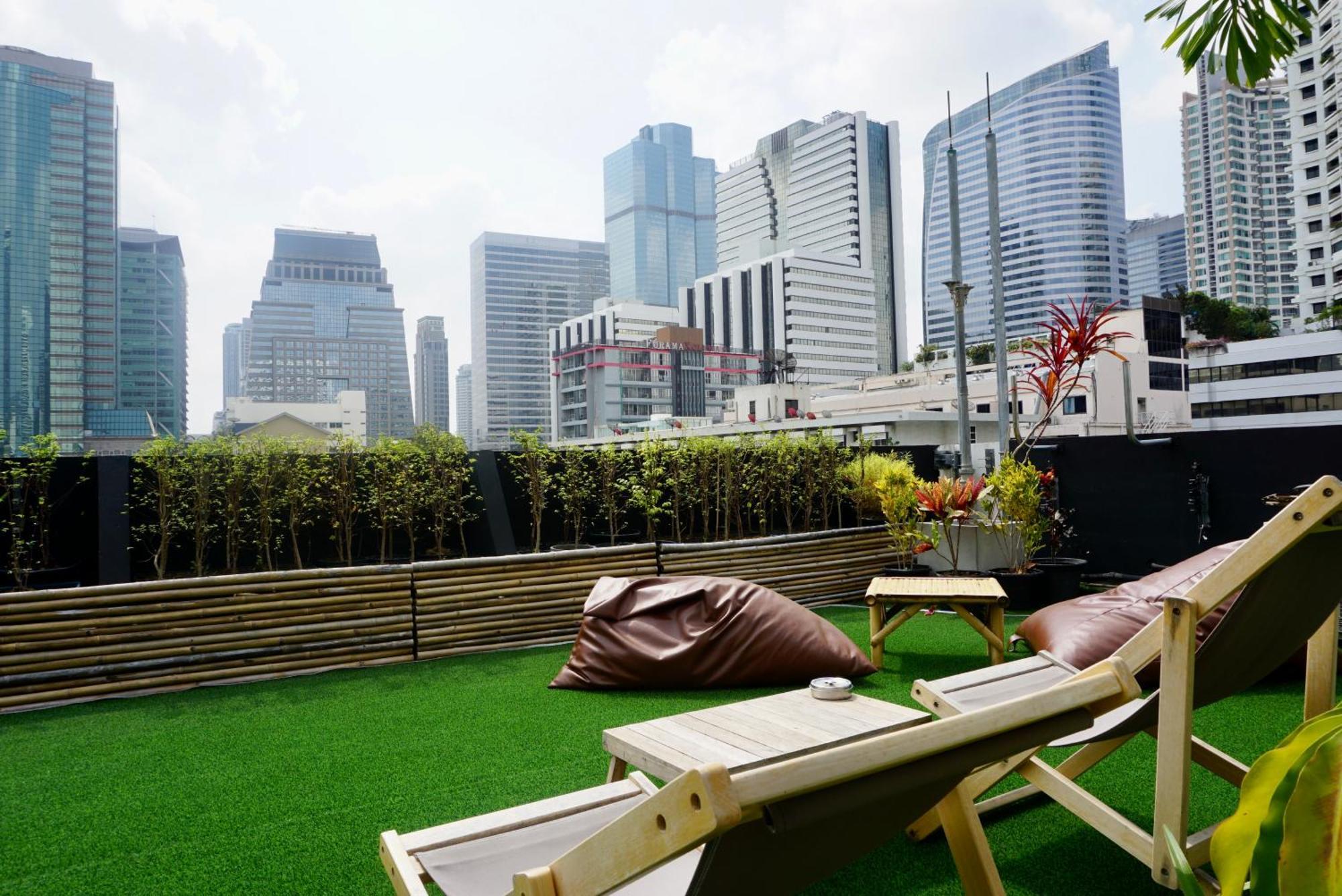 Hash Apartment With Unique Chill Design At Silom Soi 3 Bangkok Zewnętrze zdjęcie